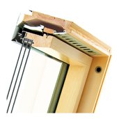 Энергосберегающее деревянное мансардное окно, FTP-V U5, 134x98, Среднеповоротное открывание, Fakro